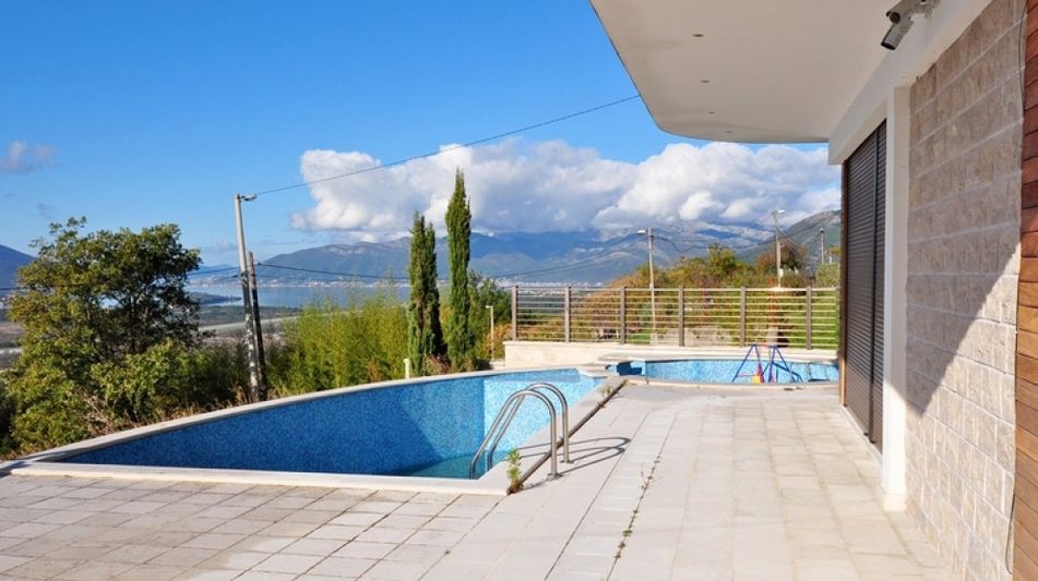 Дом площадью 371 кв.м. с видом на море, лот 680