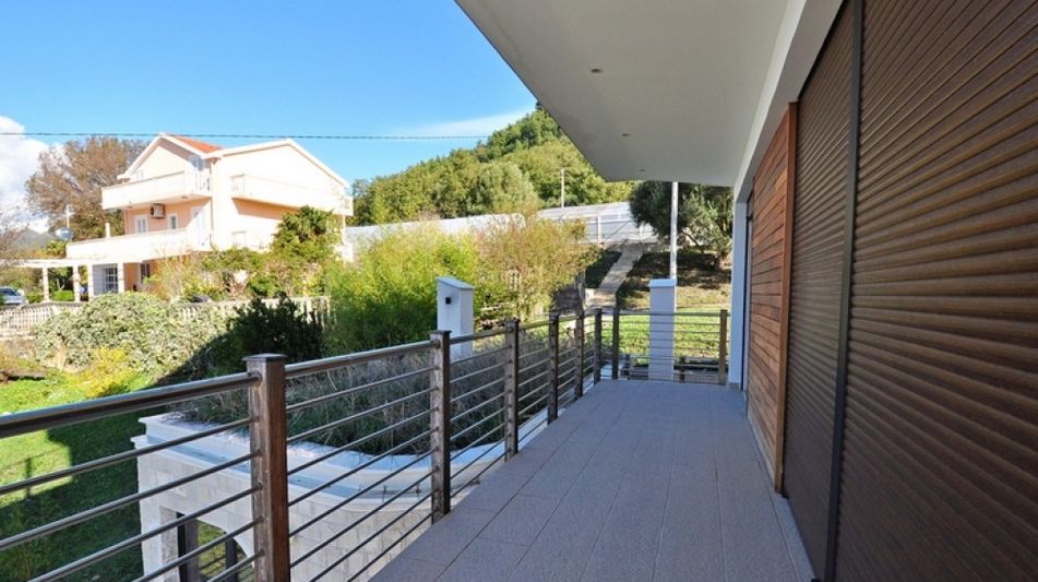 Дом площадью 371 кв.м. с видом на море, лот 680