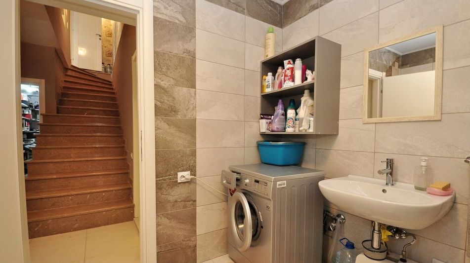 Дом площадью 308 кв.м. с видом на море, лот 681