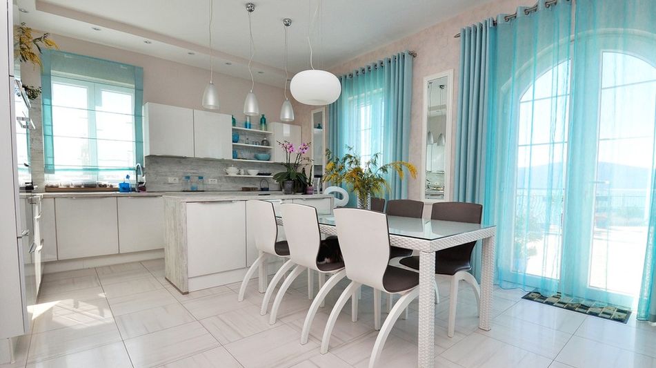 Дом площадью 308 кв.м. с видом на море, лот 681