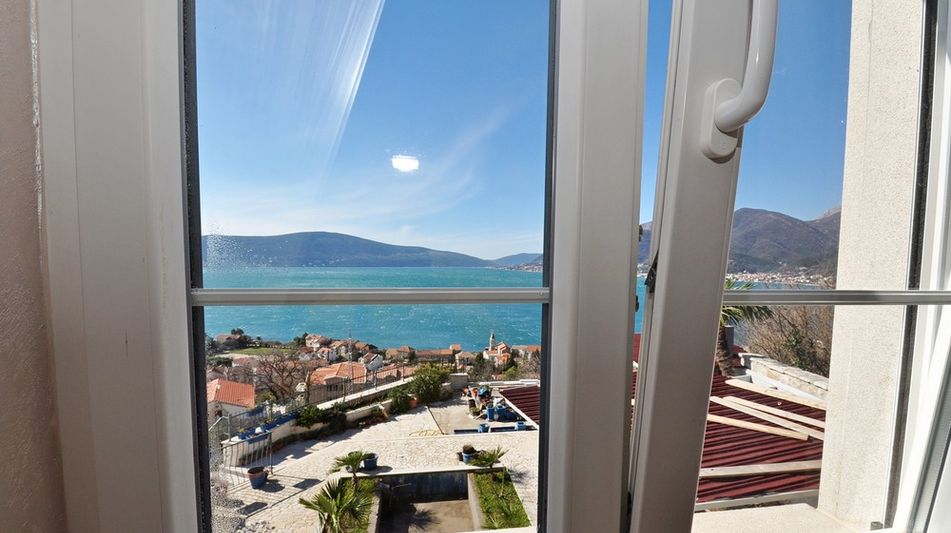 Дом площадью 308 кв.м. с видом на море, лот 681