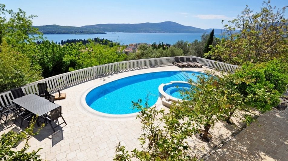 Дом площадью 350 кв.м. с видом на море, лот 685