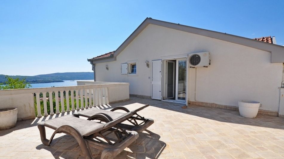 Дом площадью 350 кв.м. с видом на море, лот 685