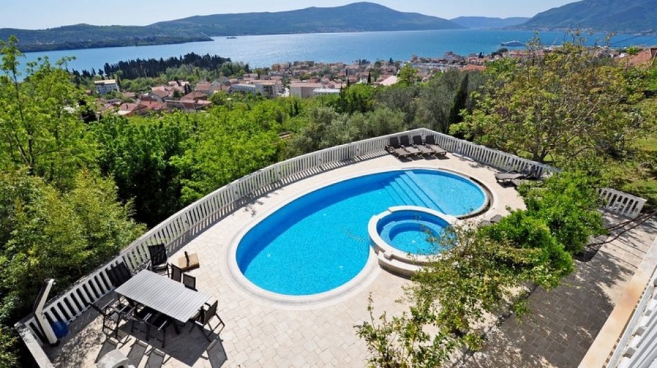 Дом площадью 350 кв.м. с видом на море, лот 685