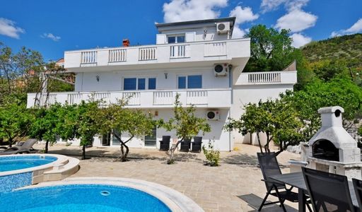 Дом площадью 350 кв.м. с видом на море, лот 685