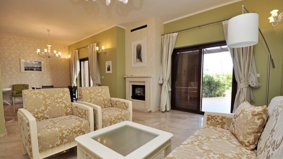 Дом площадью 403 кв.м. с видом на море, лот 686