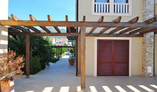 Дом площадью 403 кв.м. с видом на море, лот 686