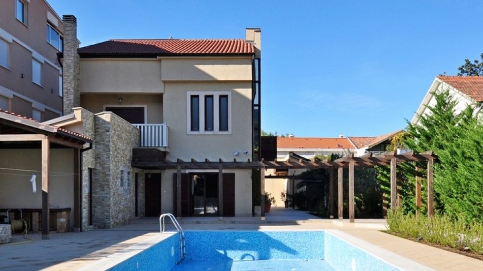 Дом площадью 403 кв.м. с видом на море, лот 686