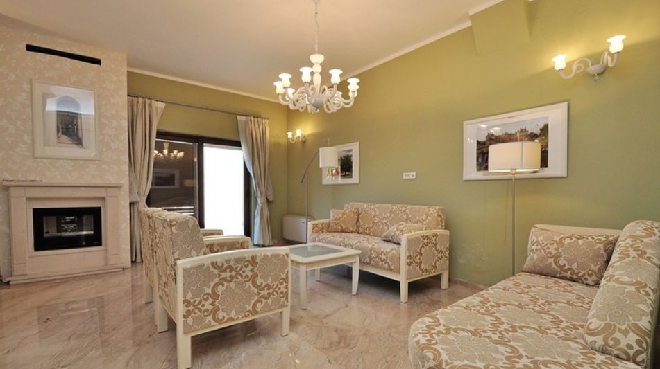 Дом площадью 403 кв.м. с видом на море, лот 686