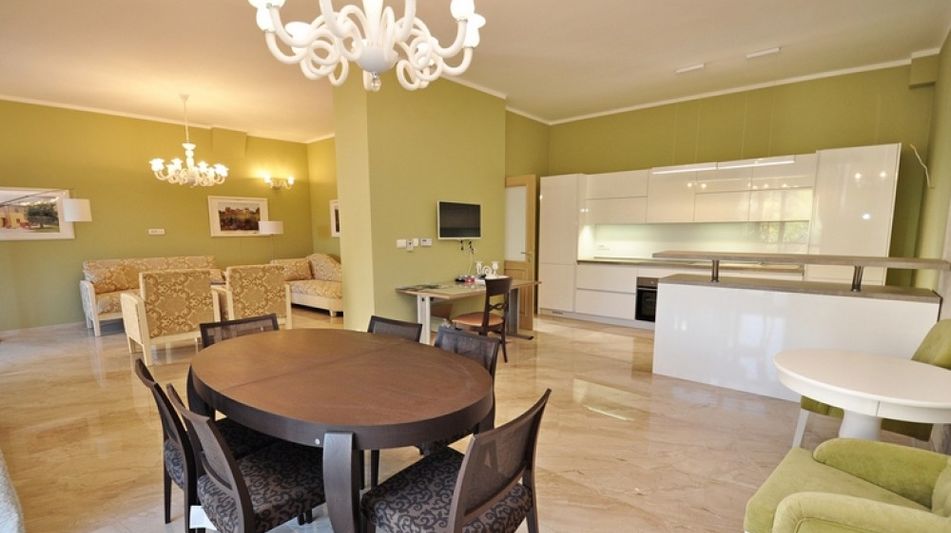 Дом площадью 403 кв.м. с видом на море, лот 686