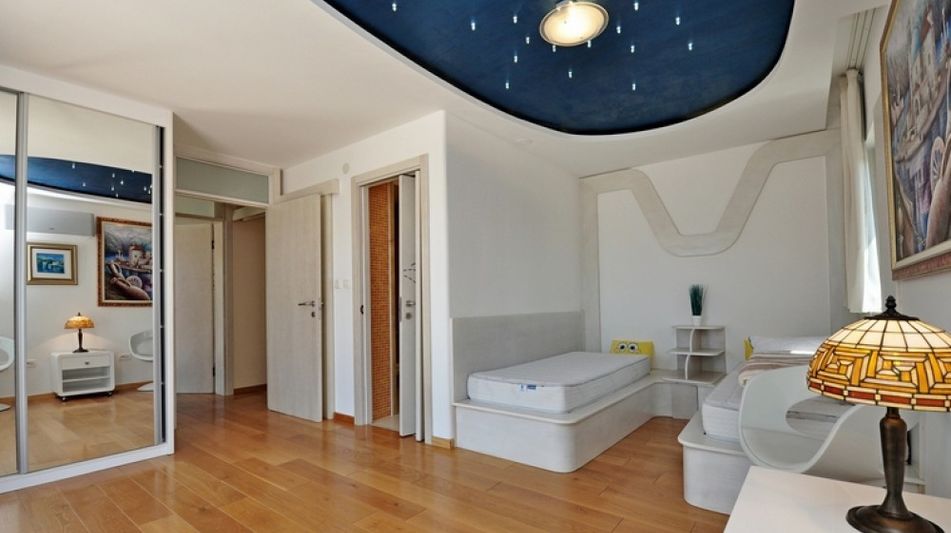 Дом площадью 400 кв.м. с видом на море, лот 687