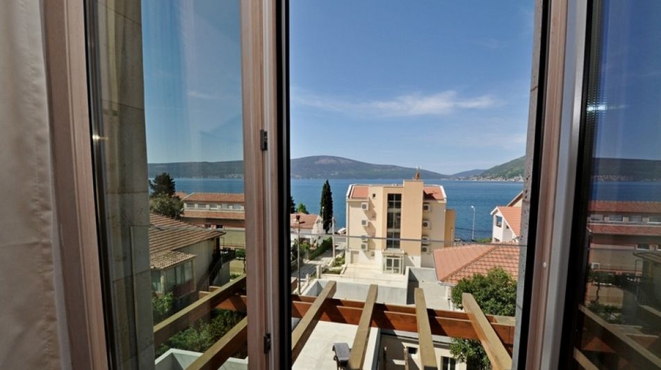 Дом площадью 400 кв.м. с видом на море, лот 687