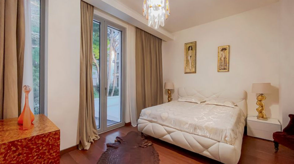 Дом площадью 862 кв.м. с видом на море, лот 74