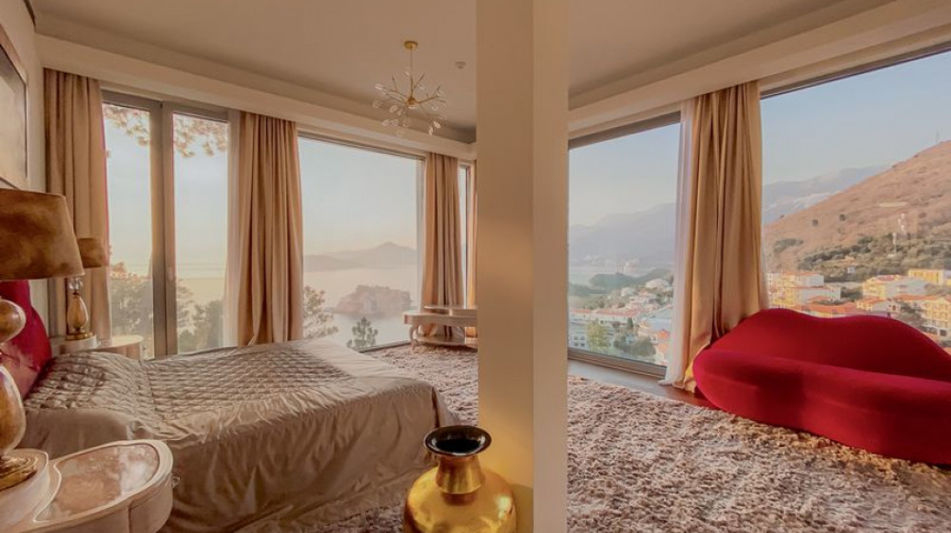 Дом площадью 862 кв.м. с видом на море, лот 74