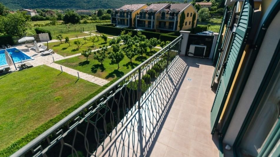 Таунхаус площадью 176 кв.м. с бассейном, лот 875