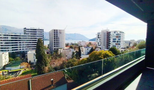 Квартира площадью 53 кв.м. с видом на море, лот 889