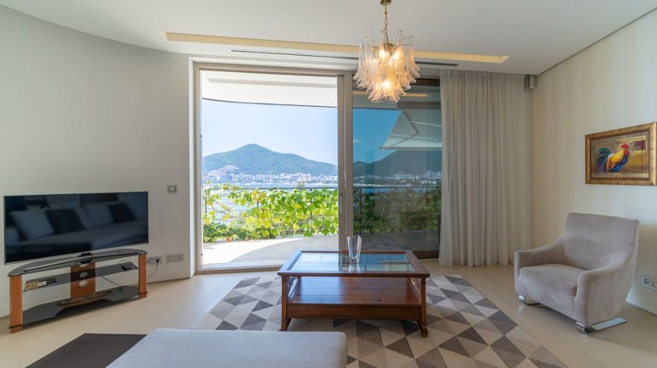 Квартира площадью 125 кв.м. с видом на море, лот 898