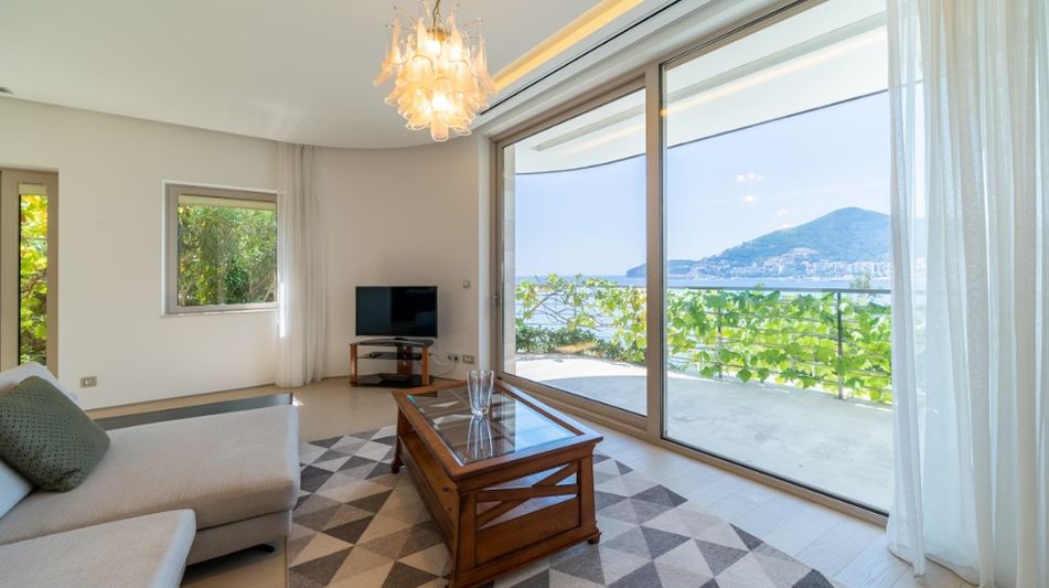 Квартира площадью 125 кв.м. с видом на море, лот 898