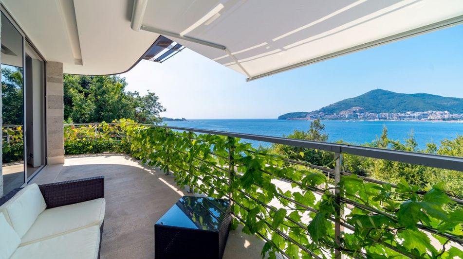 Квартира площадью 125 кв.м. с видом на море, лот 898