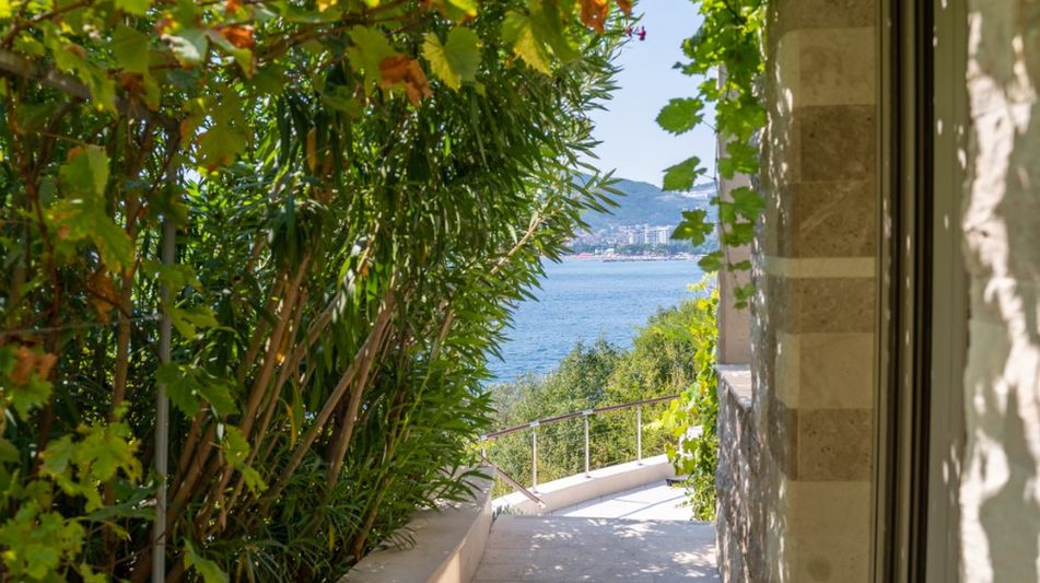 Квартира площадью 125 кв.м. с видом на море, лот 898