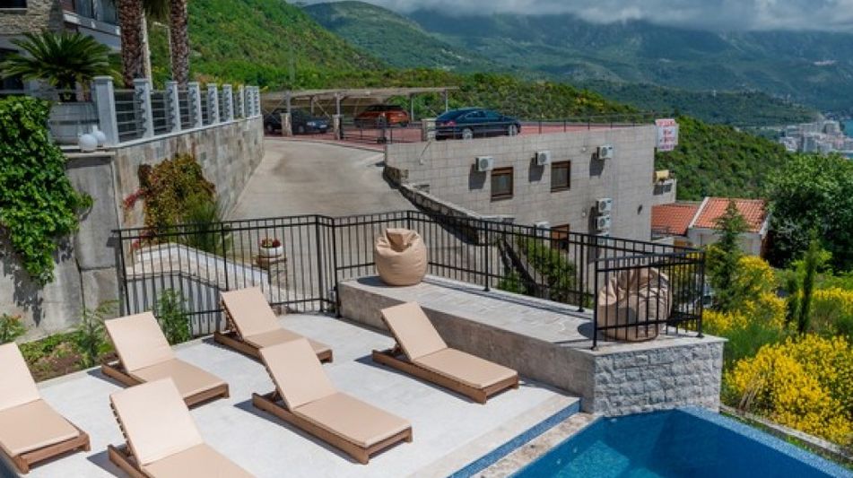 Дом площадью 470 кв.м. с видом на море, лот 921