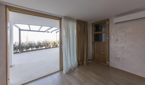 Дом площадью 300 кв.м. с видом на море, лот 974