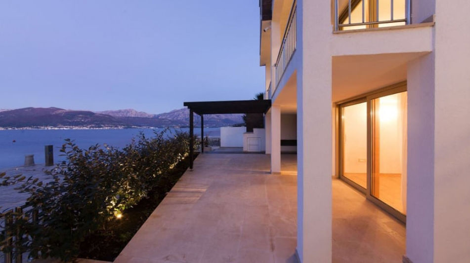 Дом площадью 300 кв.м. с видом на море, лот 974