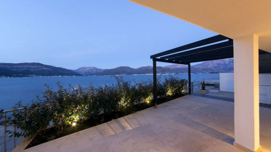 Дом площадью 300 кв.м. с видом на море, лот 974