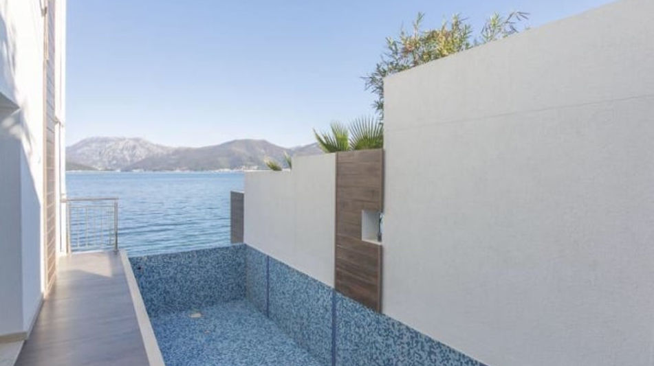 Дом площадью 300 кв.м. с видом на море, лот 974